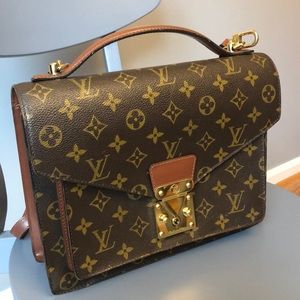 Louis Vuitton Cross Body Purse
